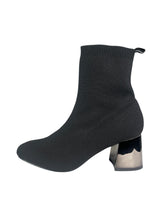 Botines Karl Lagerfeld x Falabella