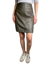 Falda Green Ki Cuero