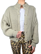 Sweater Cuello Alto y Botones