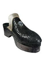 Sueco Detalles Plateados