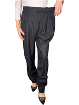 Pantalón de vestir tiro alto y pinzas