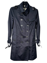 Trench Botones Plateados