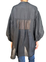 Blusa Traslúcida Botones Brillos