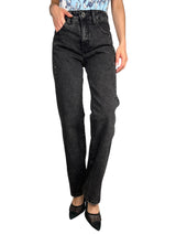 Jeans Straight Con Aplicaciones