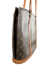 Cartera Monogram