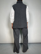 Set Gris tejido sin mangas.