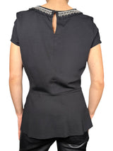Polera Aplicaciones Cuello