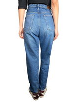 Jeans Mom
