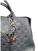 Llavero Charm LV