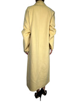 Abrigo Amarillo