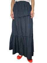 Falda Maxi Negra Vuelos