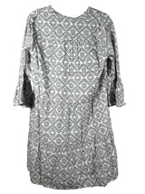 Vestido Mangas Campana