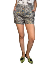 Short Detalles Plateados