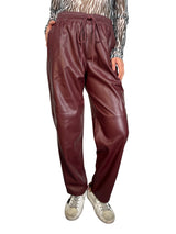 Pantalón EcoCuero Burdeo