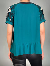 Blusa Bordada Con Aplicaciones