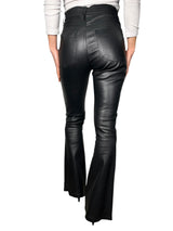 Pantalón Flare Cuero