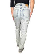 Jeans Cierre Botones