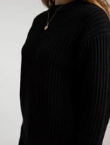 Sweater Classic Cable Knit