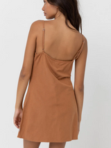 Vestido Classic Slip Caramel