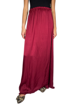 Falda Maxi Satín Vinotinto