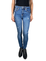Jeans Skinny Ruedos Desflecados