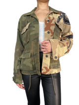 Chaqueta Camuflaje con Aplicaciones