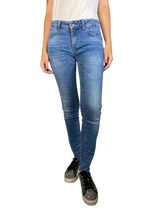 Pantalón Denim