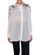 Blusa Traslucida con Aplicaciones