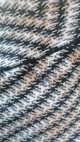 Sweater Blanco y Negro