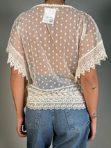 Blusa Traslucida Bordada