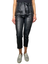 Pantalón Negro Cuero