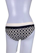 Bottom Diseño Blanco y Negro