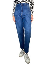 Jeans Mom
