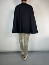 Capa Broches Dorados