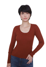 Polera Jacqueline de Yong Plum Ysla Marrón - Calce Ajustado