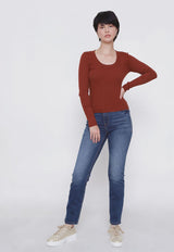 Polera Jacqueline de Yong Plum Ysla Marrón - Calce Ajustado