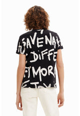 Polera Desigual Texto Manifiesto Negro - Calce Regular