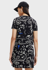 Vestido Desigual Corto Símbolos Negro - Calce Regular