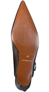 Zapatos En Punta De Cuero