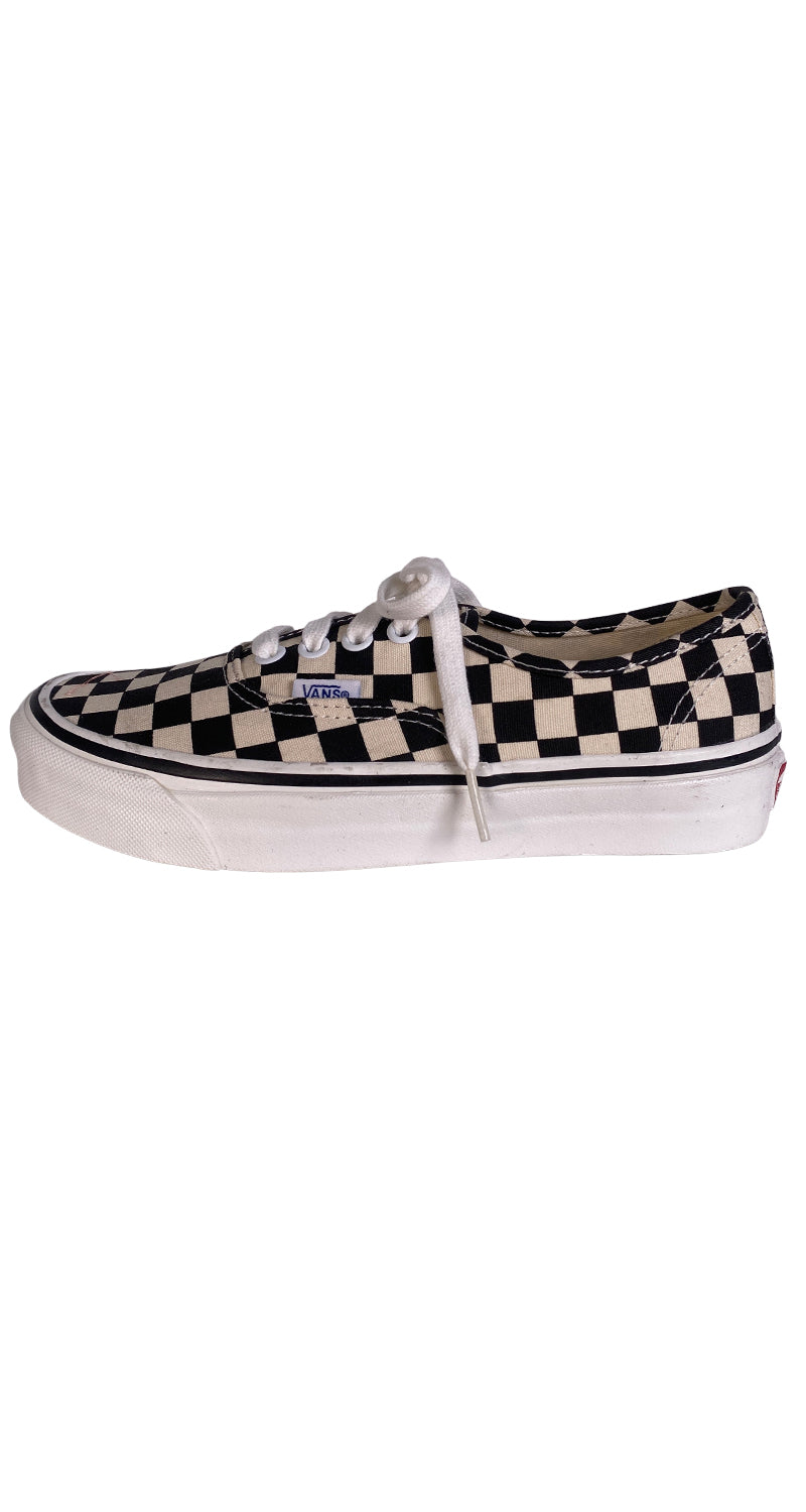 Vans cuadros blancos con negro Clearance