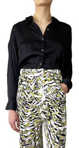 Blusa Satinada Negra