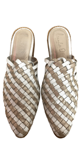 Mules Entretejidas Cuero