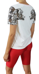 Polera Blanca Leopardos