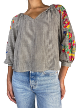 Blusa Borda con Flecos