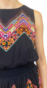 Vestido Midi Tanvi Kevia