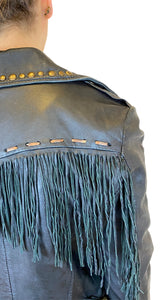 Chaqueta de Cuero Tachas y Flecos