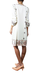 Vestido Blanco Pompones y Bordado