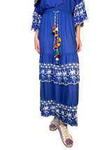 Set Blusa Y Falda Bordado