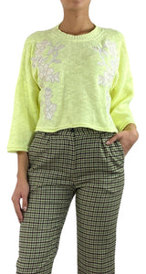 Sweater Amarillo Bordado
