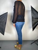 Blusa Negra Traslúcida